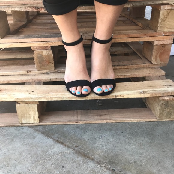 Black Classic Sexy Single Strap Suede Chunky Heel - Picture 3 of 8